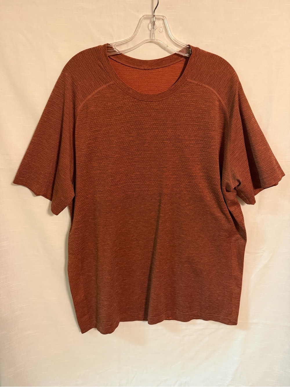 Lululemon Metal Vent Tech Short Sleeve
Size: XXL